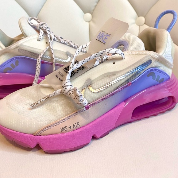 Nike Shoes - Women's Air Max 2090 Casual Sneakers Size 5.5